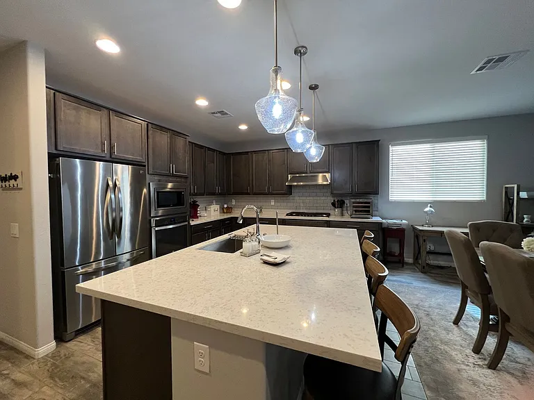 992 Whitworth Ave — Photo 8