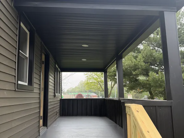 6014 Lake Ave, Elyria, OH 44035