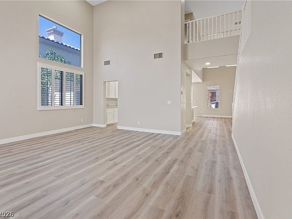 3rd image of 9272 W Viking Rd