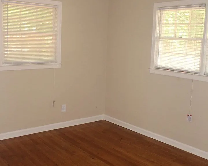 218 Cochran Rd — Photo 15