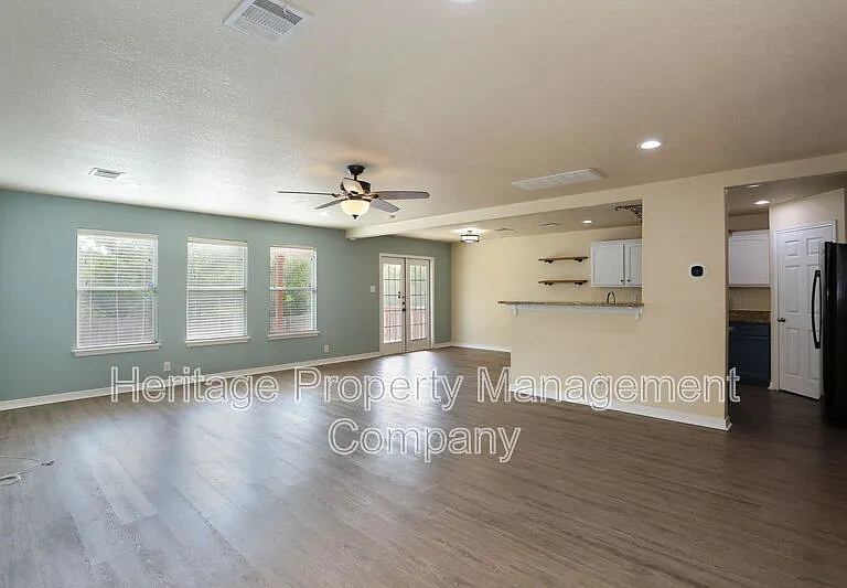6819 Liberty Stone — Photo 8