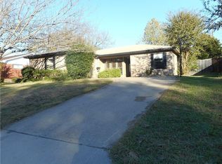 205 Rolling Hills Ln, Farmersville, TX 75442