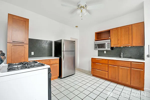 Rented by (Legacy) Elegran | media 14