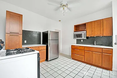 Rented by (Legacy) Elegran