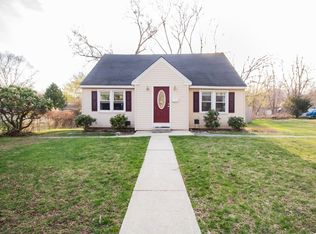 12 S Edlin St, Worcester, MA 01603