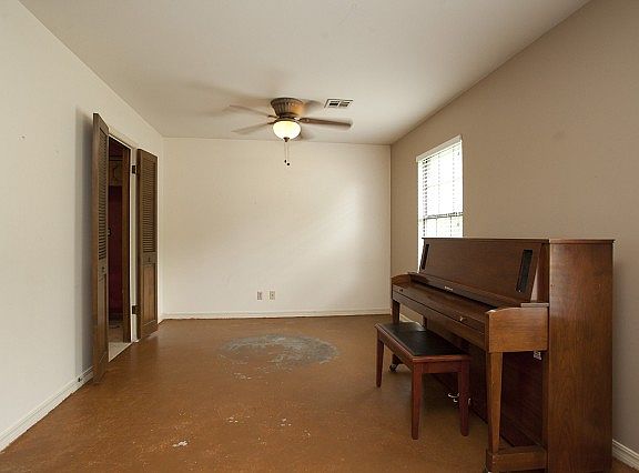 Living room with access to kitchen
