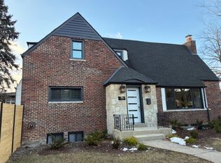 9001 S Claremont Ave, Chicago, IL