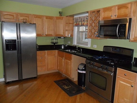 4th image of 6306 W Wrightwood Ave