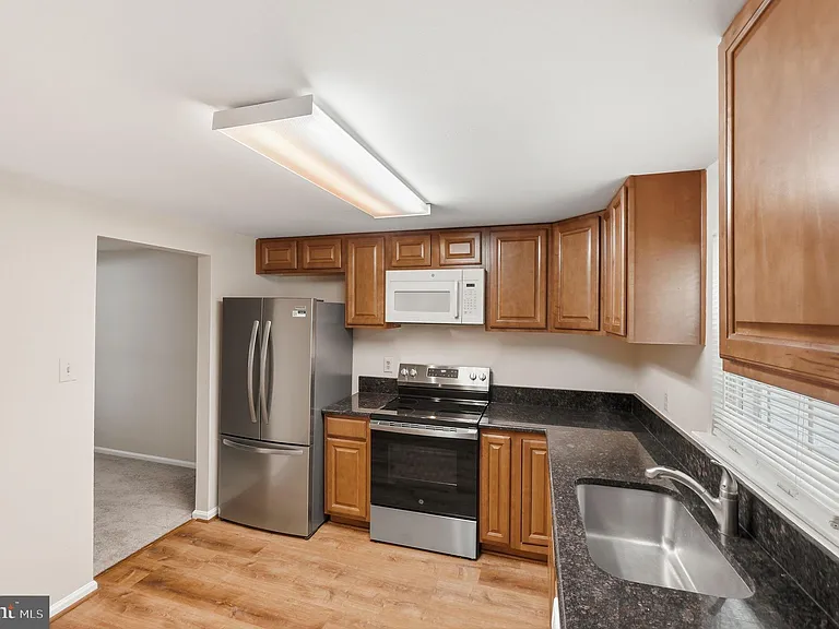 10065 Chestnut Wood Ln — Photo 7