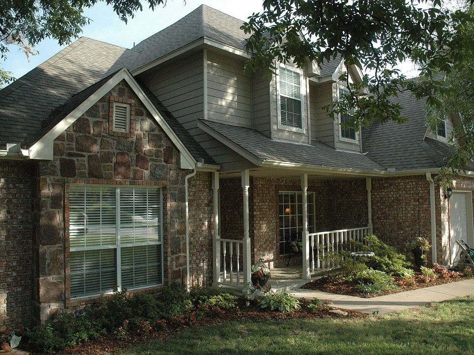 This beautiful home offers a one of a kind setting