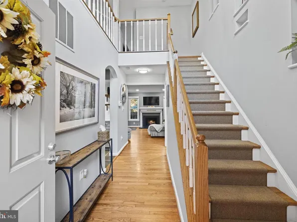 1792 Duffield Ln, Alexandria, VA 22307