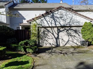 428 SW 70th Ter, Portland, OR 97225