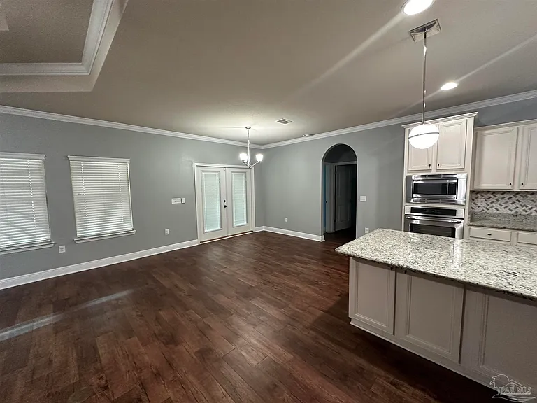 5936 Willesby Dr — Photo 13
