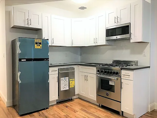 Rented by Bold New York | media 11