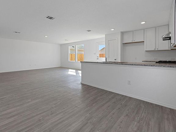 5th image of 5927 Antonio Pl