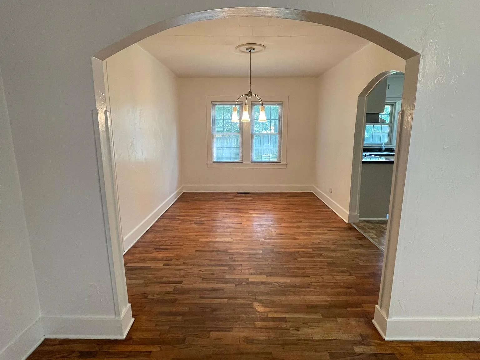 2 bed, 1152 sqft, $1,000 — Photo 4
