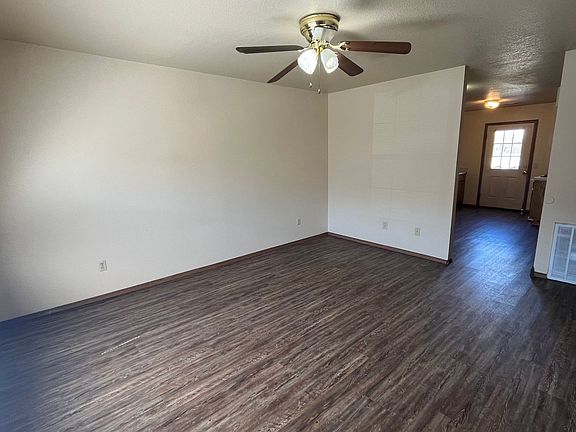 3rd image of 1301 S Jonesboro Ave #503