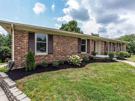 3rd image of 1200 Medellin Ct