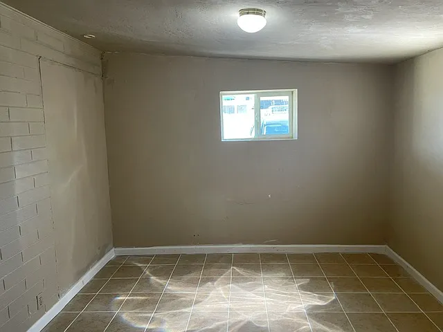 1327 W Sahuaro Dr #A — Photo 15