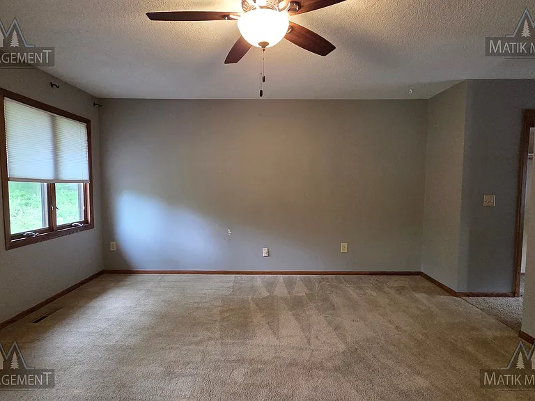 703 Northern Hills Dr NE — Photo 41