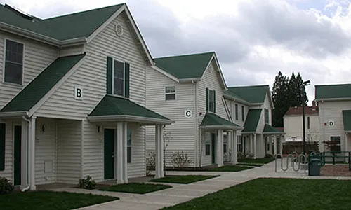 Floor plan Three-Bedroom