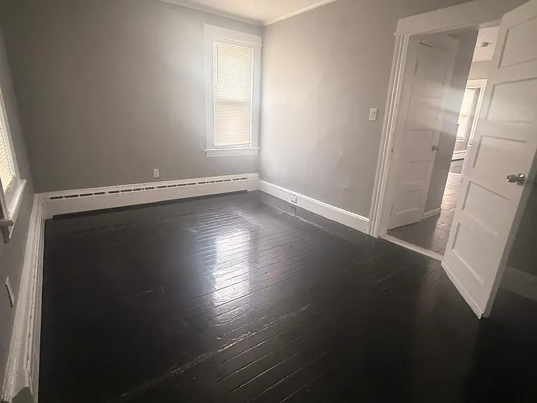 129 Sage Ave #2R — Photo 9
