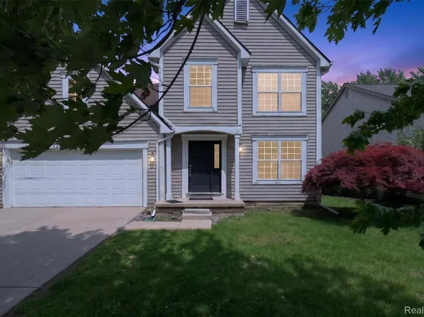 3457 Ashburnam Rd, Ann Arbor, MI 48105