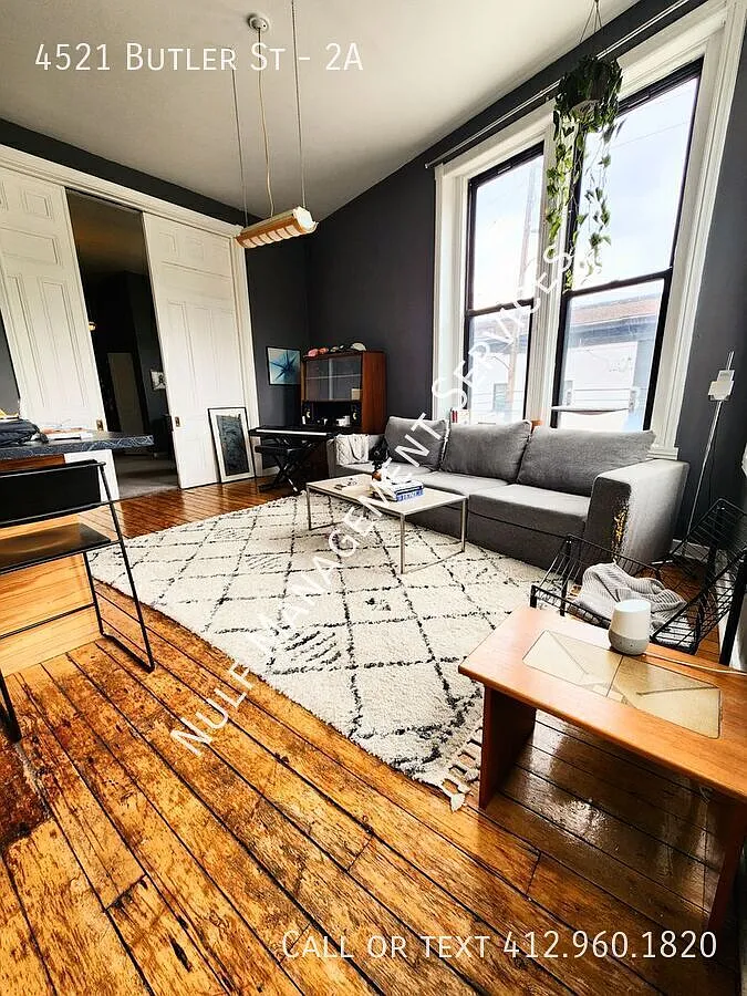 Building Photo - 4521 Butler St #2A