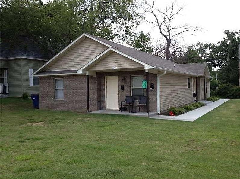 outside of duplex