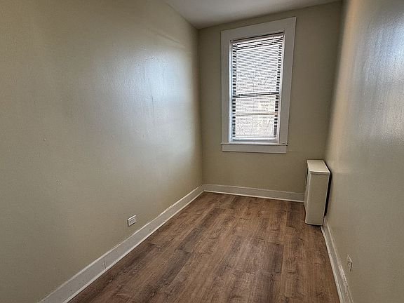 4th image of 697 Schenck Ave
