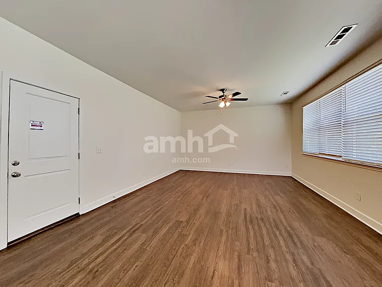 4800 Horatio Ct — Photo 8