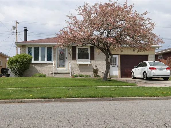 26 Caroline Ln, Depew, NY 14043