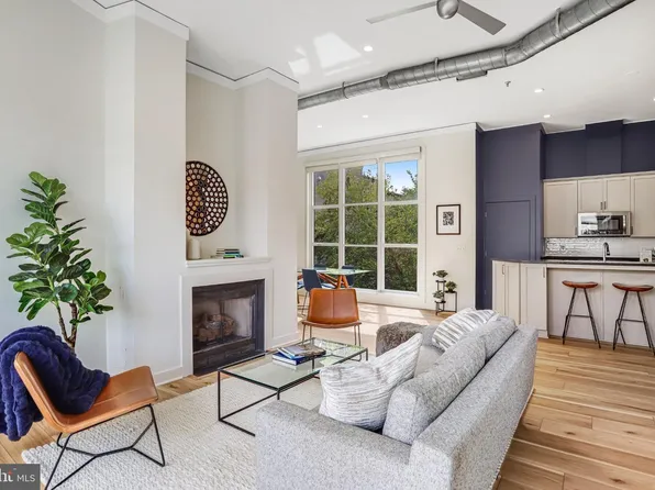 2380 Champlain St NW APT 306, Washington, DC 20009