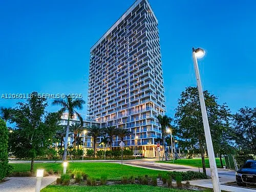 2000 Metropica Way #1105 — Photo 22