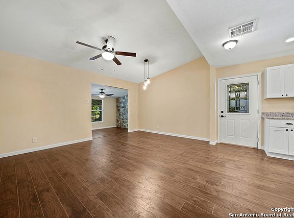 4th image of 2814 Knight Robin Dr