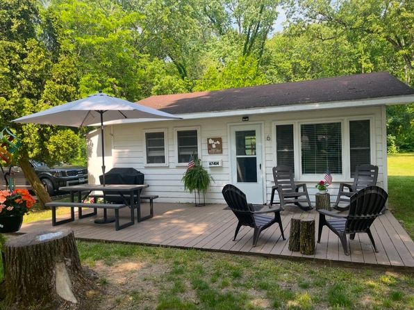 67404 Victory Shore Dr #6, Dowagiac, MI 49047