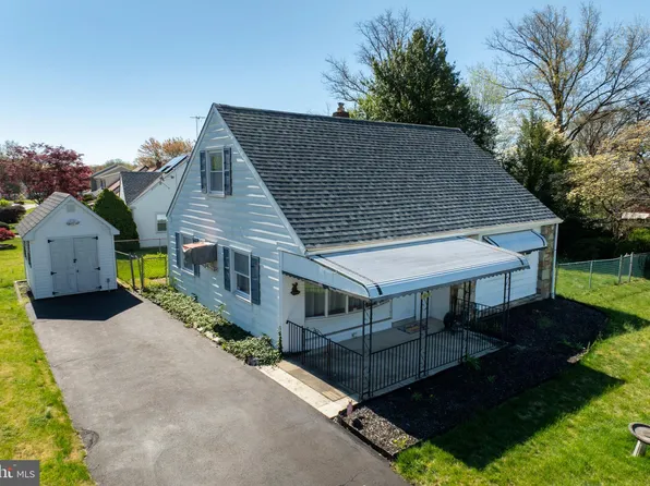 11005 Proctor Rd, Philadelphia, PA 19116