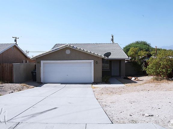 2nd image of 66043 Buena Vista Ave