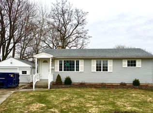 33 Regal St, Depew, NY 14043
