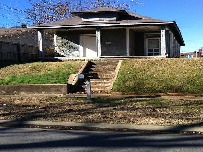 2nd image of 1819 N 9th St.