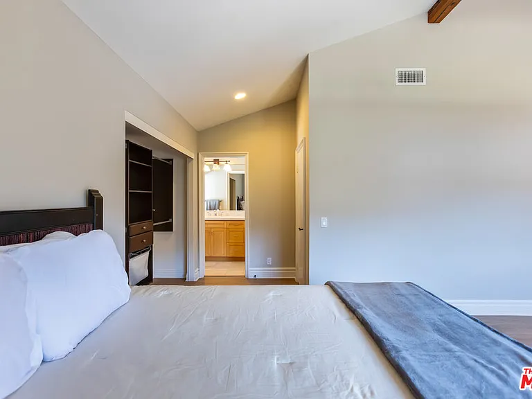 1541 Palisades Dr — Photo 41