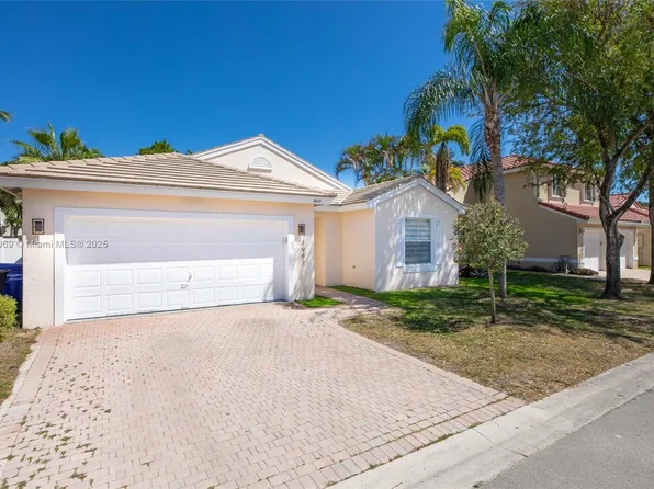 4942 SW 32nd Way, Fort Lauderdale, FL 33312