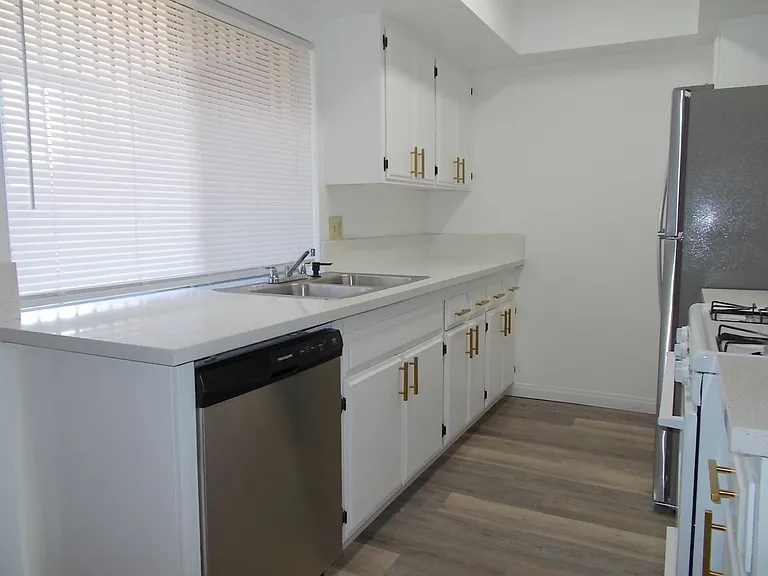3168 S Eastern Ave #48 — Photo 7