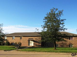 1000 Freeman Ln, Beatrice, NE 68310