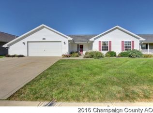 2703 Fieldcrest Dr, Urbana, IL 61802