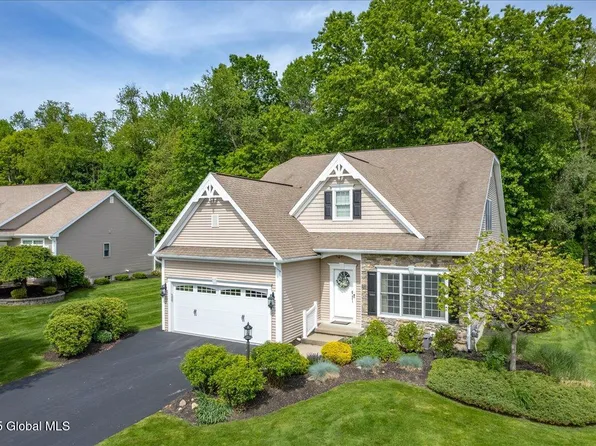 7 Brighton Drive, Clifton Park, NY 12065