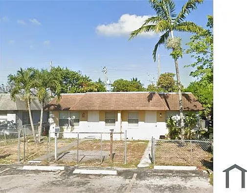 1537 NW 8th Ave