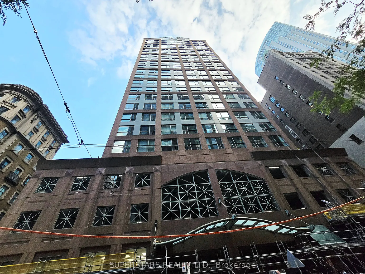 The Metropole — Photo 2