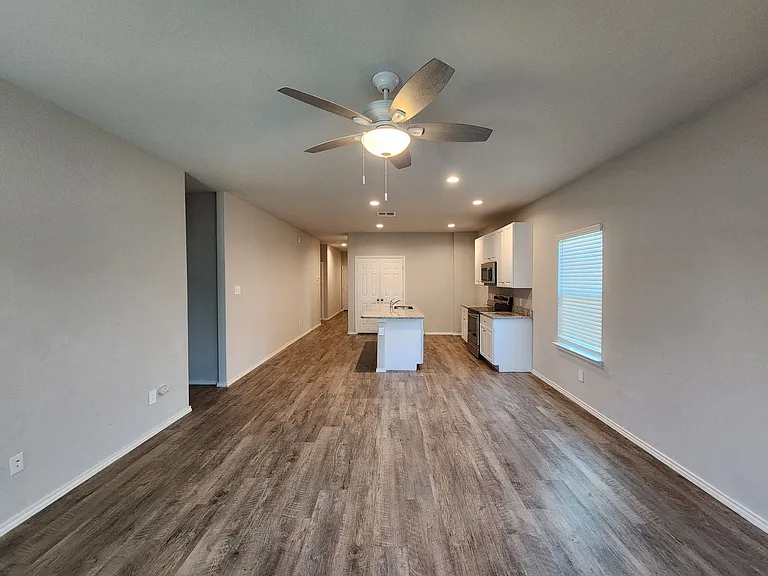 621 Jennifer Cv — Photo 8