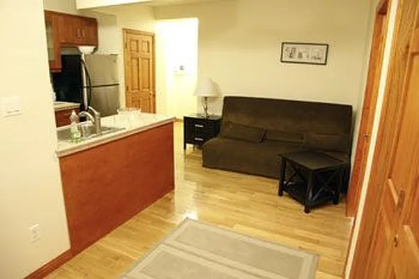 Rented by Easy Rental LLC | media 60